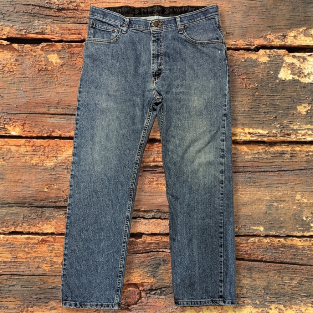 Wrangler Premium Denim Flex for Comfort Regular Fit Jean, size 36 x 29